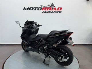 Yamaha T-MAX 560 Tech Max 2023 Negra