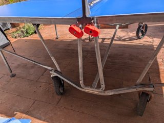 Mesa de ping pong azul