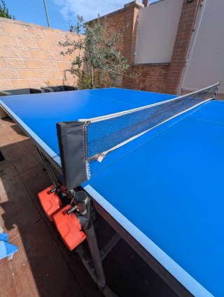 Mesa de ping pong azul