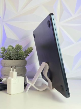 MacBook Air 15" M3 2024 con cargador de Apple