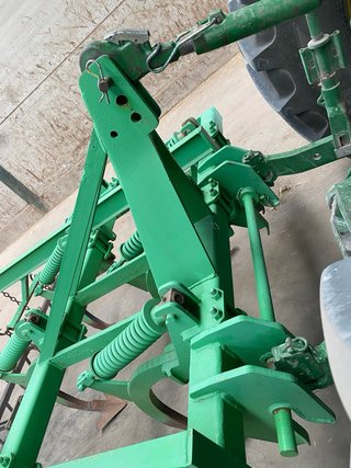 Cultivador Chisel