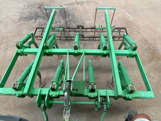 Cultivador Chisel