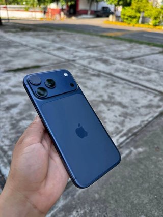 iPhone 17 Pro Max Azul