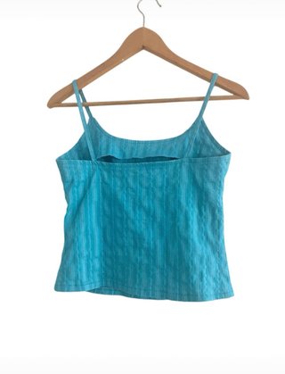 Top turquesa Y2K textura tirantes