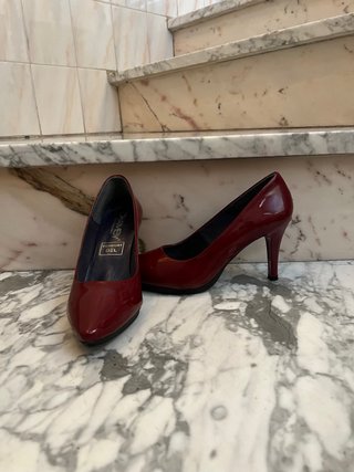 Tacones Rojos de Charol