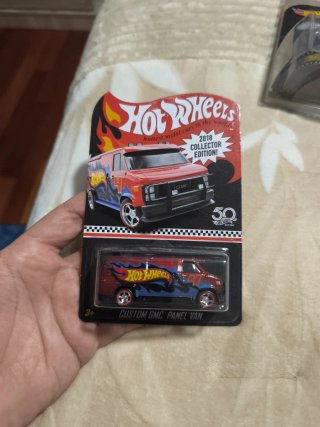 Hot Wheels Custom GMC Panel Van 2018