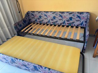 Sofá Cama Tela Azul y Morado para vender en Pineda