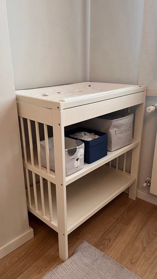 Cambiador de bebé blanco