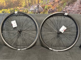 Juego Ruedas DT Swiss E1800 Carretera