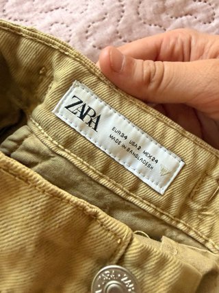 Pantalones cargo Zara ajustados verde oliva