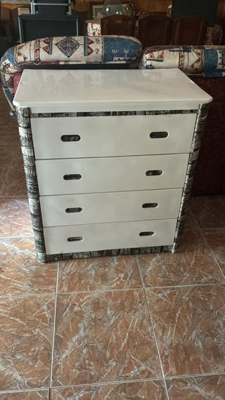 Cómoda para bebé con 3 cajones útiles + baño