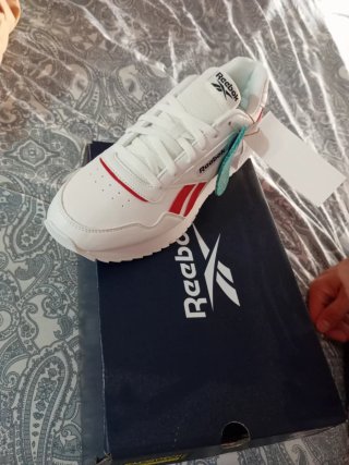 Deportivas Reebok Blancas y Rojas
