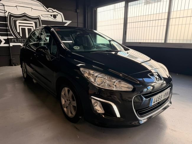 Peugeot 308 2013, foto 2