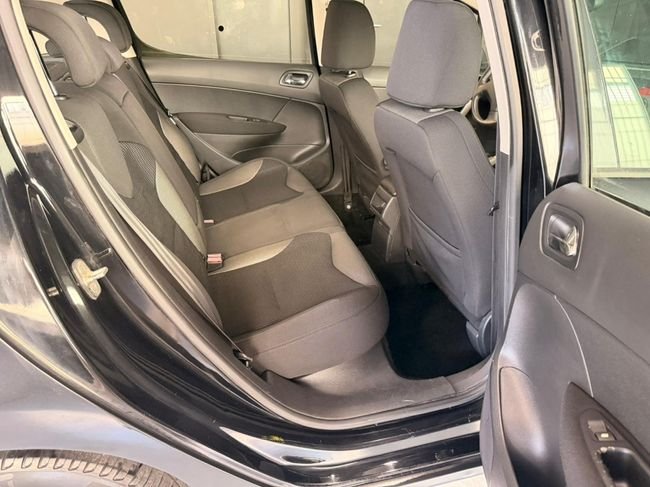 Peugeot 308 2013, foto 12