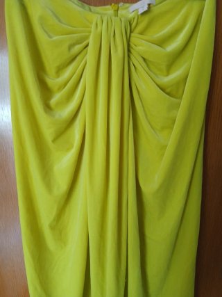 Falda terciopelo amarillo electrico, talla 40