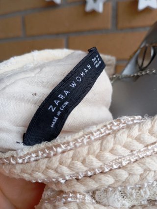 Top encaje Zara