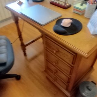 Escritorio y Silla de Oficina