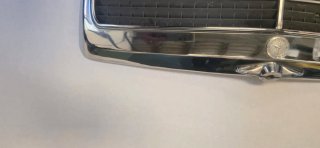 Rejilla frontal croma Mercedes E190 300
