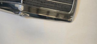 Rejilla frontal croma Mercedes E190 300