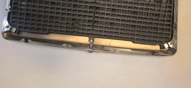 Rejilla frontal croma Mercedes E190 300