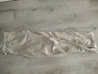 Pantalón de pinzas beige nuevo