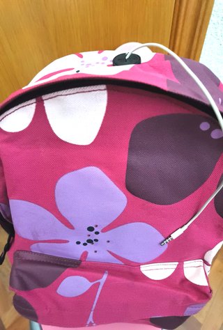 Mochila Quiksilver floral rosa y morada