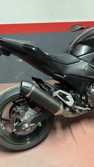 Kawasaki Z800 full
