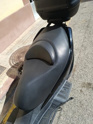 Suzuki Burgman 125cc Scooter Negra