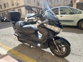 Suzuki Burgman 125cc Scooter Negra