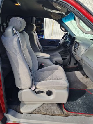 Ford  F 150 V 8
