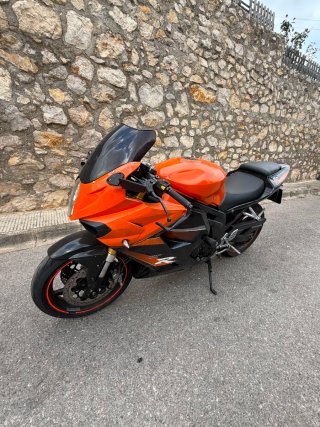 Hyosung GT 650R Naranja/Negra