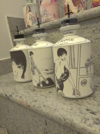 3 Bottiglie J.Rose Valentina Vuote Crepax
