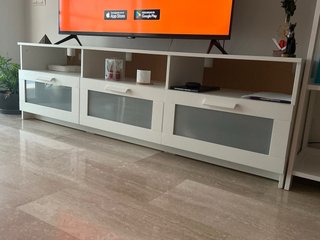 Mueble TV comedor blanco y gris