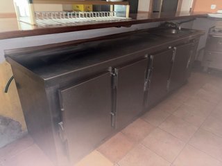 Vendo mobiliario completo de bar, camaras, cocina