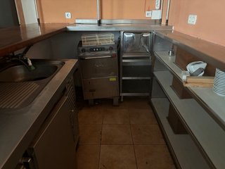 Vendo mobiliario completo de bar, camaras, cocina
