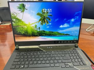 Portátil Asus ROG Strix Scar - Como Nuevo