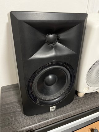 Monitores de estudio JBL LSR305
