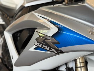 SUZUKI GSX-R 600 K8 BLANCA AÑO2008 39800KM