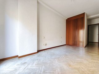 Piso en venta en Palos de Moguer en Madrid