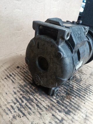 Compresor A/C Land Rover Cherokee 10S17C
