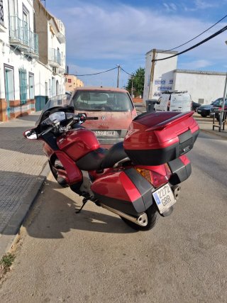 Honda Pan European ST1300 Roja