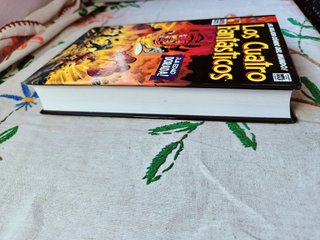 Los 4 Fantásticos. Tomo 2. Omnigold. Panini.