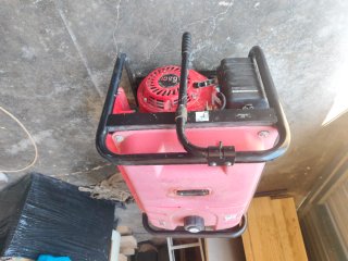 Generador Eléctrico Gasolina AVR 2300W