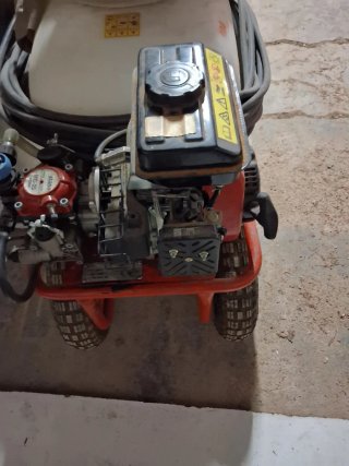 Pulverizador MC-25 Batasa 100L Gasolina