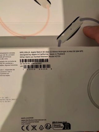 Apple Watch SE 2a Gen 44mm blaxk 100% battery
