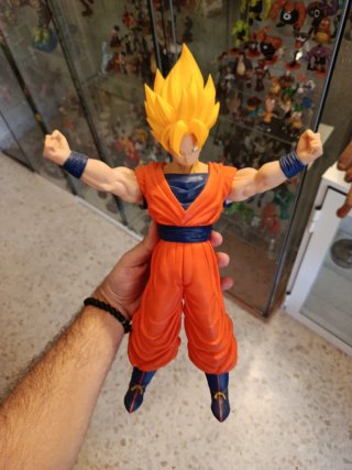 Figuras Dragon Ball Goku y Majin Buu