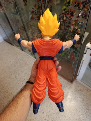 Figuras Dragon Ball Goku y Majin Buu