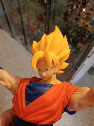 Figuras Dragon Ball Goku y Majin Buu