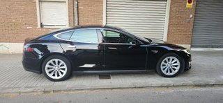 Tesla Model S 2016
