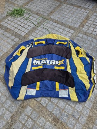 Lote náutico: tabla, esquís, hinchables y cuerdas